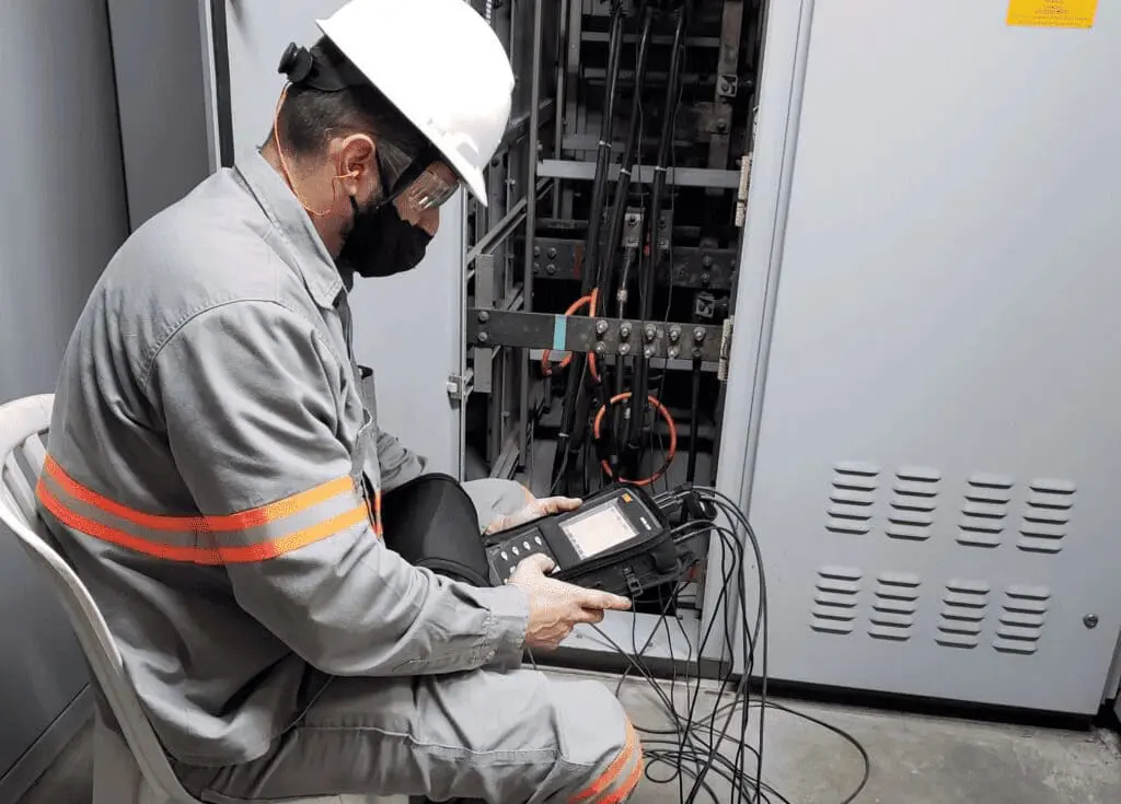 Laudos Técnicos e Adequação NR-10 em Salvador — KRIART Engenharia